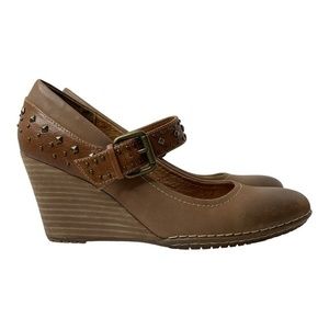 Sofft‎ Stacked Wedge Mary Jane Shoes Size 8.5 M Light Brown Studded